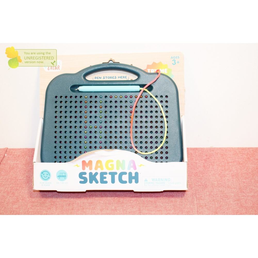 Chuckle & Roar Magna Sketch Magnetic Drawing Board - Picture 3 of 6